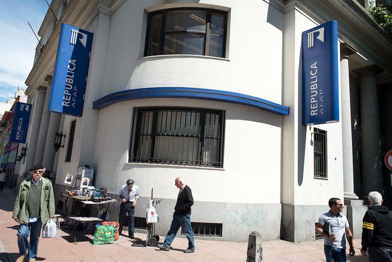 imagen de El tope a las comisiones cobradas por las AFAP “transmite un  mensaje equivocado” y puede dar “ventaja al actor dominante”