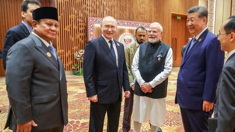 Búsqueda | Modi-XI-Putin