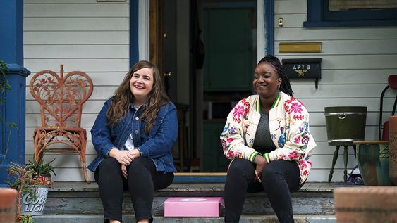 imagen de Cinco series que narran la experiencia millennial en primera persona