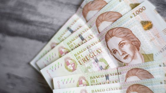 En 2022 el pago del medio aguinaldo de junio equivalió a unos US$ 650 millones, un 1% del PIB En 2022 el pago del medio aguinaldo de junio equivalió a unos US$ 650 millones, un 1% del PIB