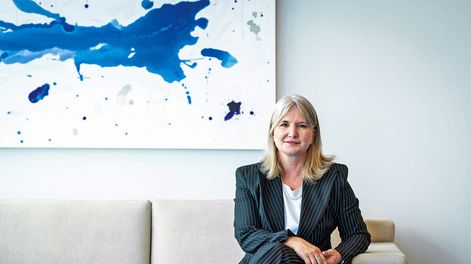 Gianna Contin, directora de Gianni S. A., posa para Trayectorias. Foto: Adrián Echeverriaga.