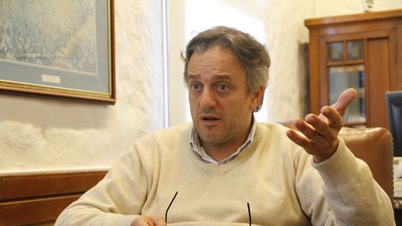 imagen de Mientras cientos de migrantes titulados esperan ser reconocidos, la Udelar se pone al día para regular trámites que acumulan años imagen de Mientras cientos de migrantes titulados esperan ser reconocidos, la Udelar se pone al día para regular trámites que acumulan años