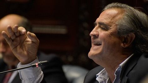 imagen de Larrañaga anunció su precandidatura en la interna blanca  y convocó a un encuentro para “recomponer” al wilsonismo