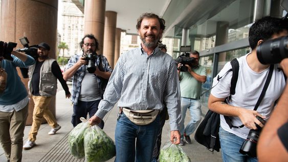 César Vega, uno de los dos candidatos que quiere retirarse antes de los 65 años de edad César Vega, uno de los dos candidatos que quiere retirarse antes de los 65 años de edad