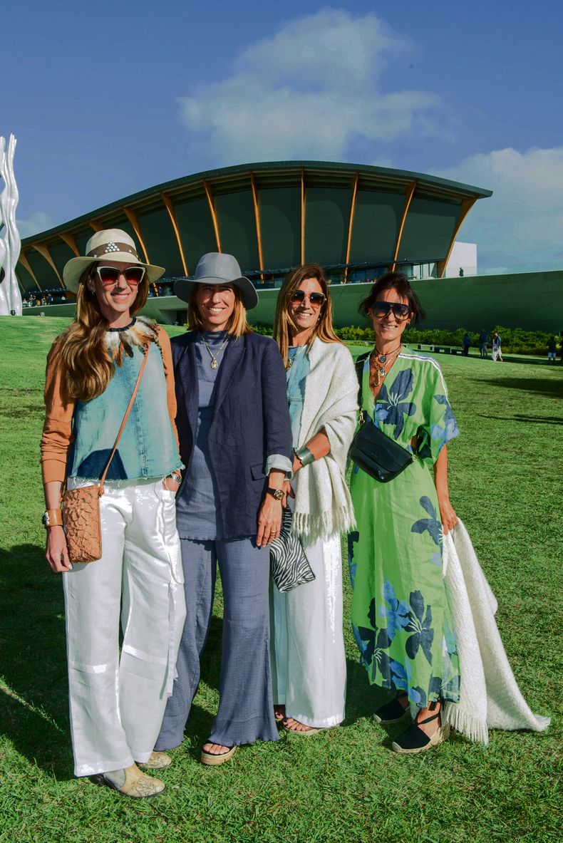 Florencia Badino, Milagros y Mercedes Campomar&nbsp;y Juliana Grimaldi