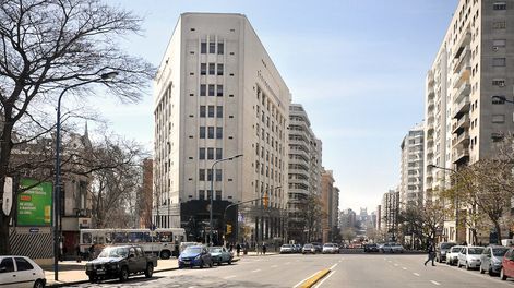 El edificio sede del BSE, en avenida del Libertador.