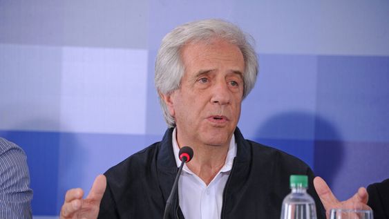 imagen de Vázquez discrepa con declaración del Frente Amplio que acusa a medios y oposición de debilitar la democracia; no es “oportuna ni ajustada” imagen de Vázquez discrepa con declaración del Frente Amplio que acusa a medios y oposición de debilitar la democracia; no es “oportuna ni ajustada”