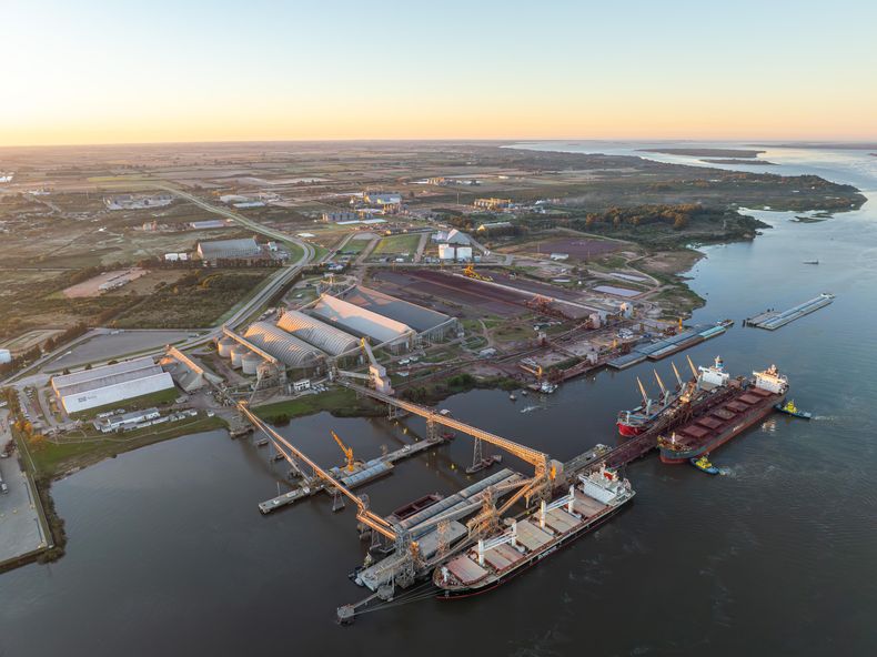 Corporación Navios