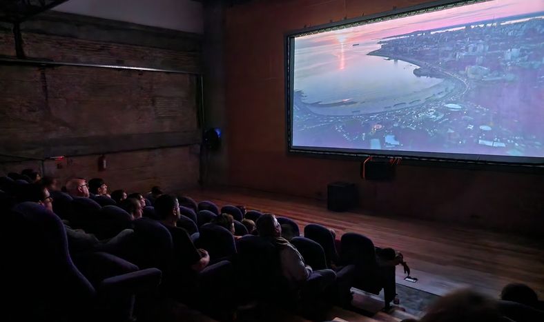 Exhibición en el Cine Paz y Unión