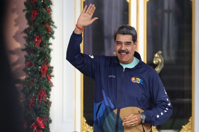 Nicolás Maduro reacciona durante un acto en el palacio presidencial de Miraflores, en Caracas (Venezuela).
