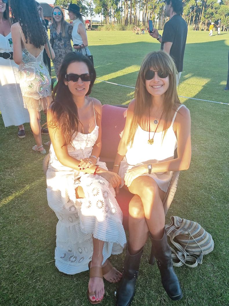 Gabriela Vaca Guzmán y Gabriela Yaceszen