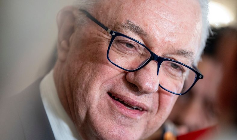 Canciller Mario Lubetkin.