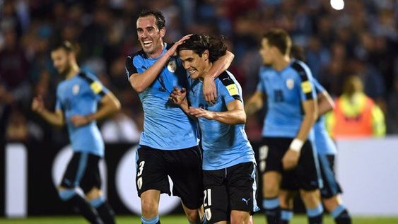 imagen de Plantel de la selección intima a AUF y Tenfield, que lo acusa de intromisión imagen de Plantel de la selección intima a AUF y Tenfield, que lo acusa de intromisión