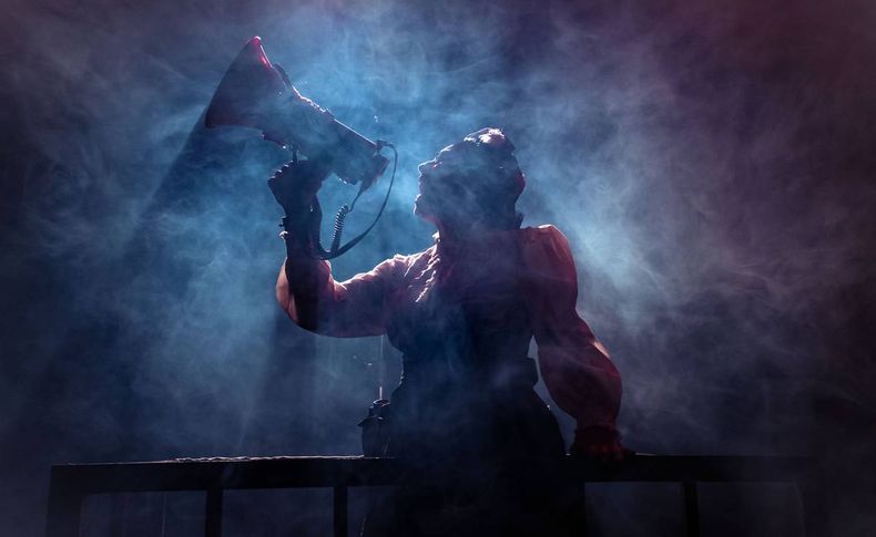 Angie Oña presenta 'Onírika' en Tacuarembó