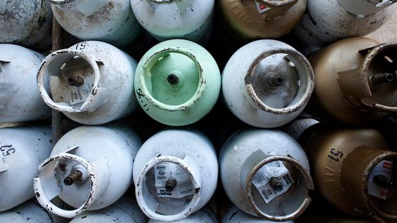 Garrafas en una distribuidora. Garrafas en una distribuidora.