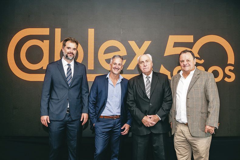 Los directivos Francis Raquet y Nicolás Rebosio, Víctor Rossi y el directivo&nbsp;Luis Pedro Mackinnon