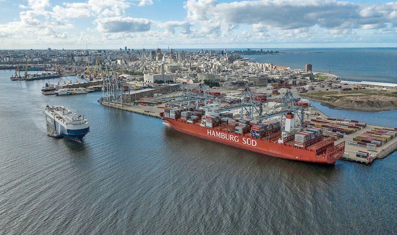 Vista del Puerto de Montevideo. Foto: Nicolás Celaya, adhocFOTOS