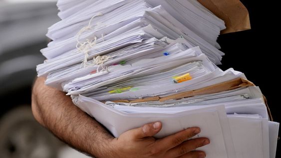 Traslado de archivos en la Fiscalía de la calle Cuareim en Montevideo. Foto: Javier Calvelo / adhocFOTOS Traslado de archivos en la Fiscalía de la calle Cuareim en Montevideo. Foto: Javier Calvelo / adhocFOTOS