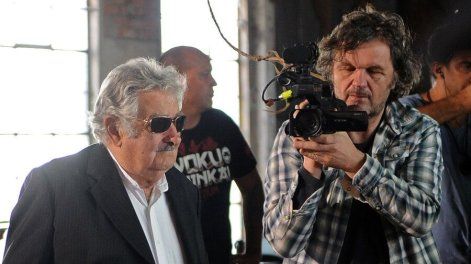 Mujica critica su pasado de “romper” en la película de Kusturica, pero dice que “la cosa más linda” es entrar armado a un banco