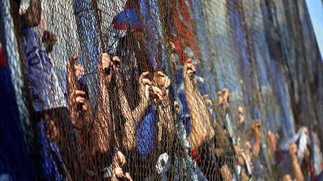 Búsqueda | Foto: Javier Calvelo / adhocFOTOS