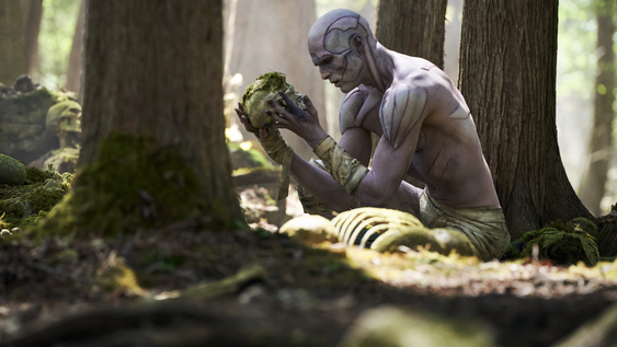 Jacob Elordi en una escena de Frankestein. Jacob Elordi en una escena de Frankestein.