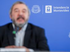 Intendente de Montevideo, Mario Bergara. Intendente de Montevideo, Mario Bergara.