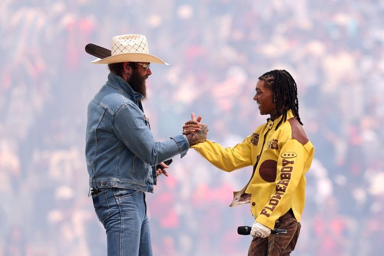 Post Malone y Swae Lee actúan durante la ceremonia de clausura previa a la final de la Copa Mundial de la FIFA 2026.