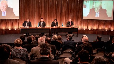 La presentación del libro Una mirada al medio siglo de historia del Banco Central del Uruguay