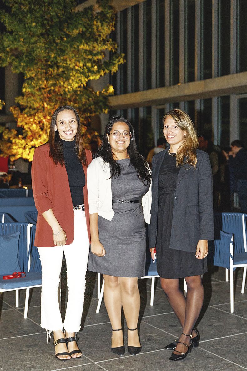 De Getnet: gerenta de Recursos Humanos Camila Silva, responsable de Finanzas Stephany Muhamed y responsable de Comunicación y Marketing Carolina Perera