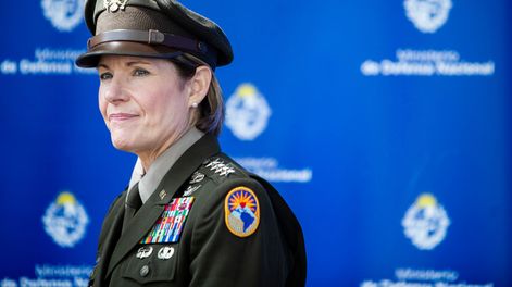Laura Richardson, jerarca militar de Estados Unidos para Latinoamérica, durante una visita a Uruguay