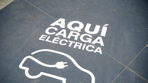 imagen de El gobierno impulsa el uso de electricidad e hidrógeno en el transporte; es “la oportunidad” para bajar consumo de petróleo