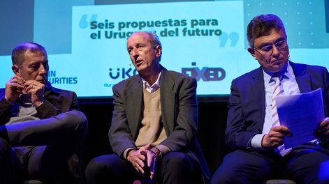 Los economistas Gabriel Oddone, Isaac Alfie y Martín Rama ven preciso avanzar en una agenda de reformas microeconómicas