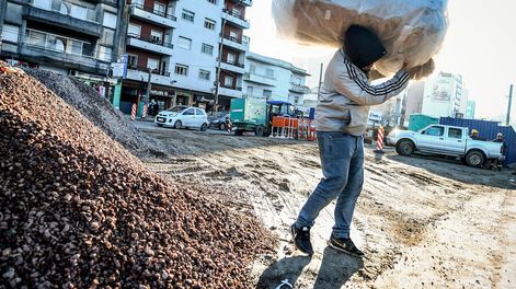 imagen de Con Chile y Colombia como “modelos”, aseguradora plantea al futuro gobierno desmonopolizar rama de accidentes laborales