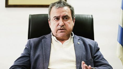 Ministro de Vivienda, Raúl Lozano. Foto: Javier Calvelo, adhocFOTOS