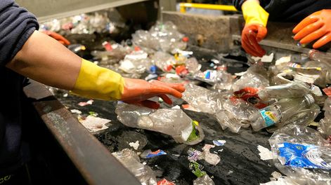 Planta de reciclaje de envases de la empresa Ecopet en Pando. Foto: Nicolás Celaya, adhocFOTOS