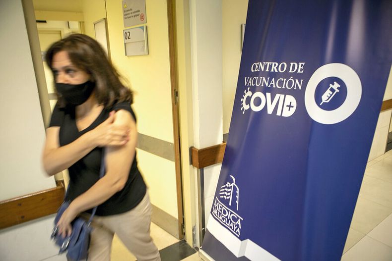 Los resultados dependerán del “ritmo y velocidad” del programa de inmunización, explicó la científica de Pfizer. Foto: Nicolás Garrido / Búsqueda