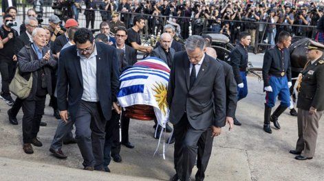 Los restos de José Mujica llega al Palacio Legislativo para ser velado, 14 de mayo de 2025