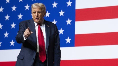 Donald Trump, tras dirigirse a altos oficiales militares reunidos en la Base del Cuerpo de Marines de Quantico, Virginia, el 30 de setiembre de 2025.