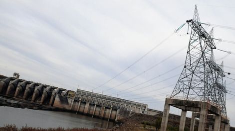 Represa de Palmar sobre el Rio Negro. Foto: Nicolás Celaya / adhocFOTOS