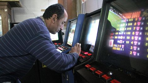imagen de El gobierno busca cambiar los juegos de azar, donde hay “descontrol” y fuertes intereses contrapuestos