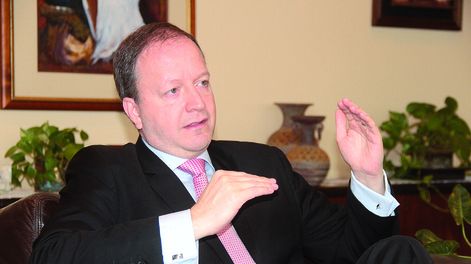 imagen de Como otros inversores, los uruguayos descubrieron el “tesoro  escondido” que es Paraguay, dice el titular de su Banco Central