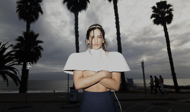 Rosalía presentó en México su nuevo disco, Lux.