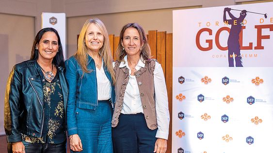 Directiva de MP Gabriela Torres, directora ejecutiva de Casa Ronald&nbsp;McDonald Sandra Marcos y directiva de SEMM Carolina Vidal.