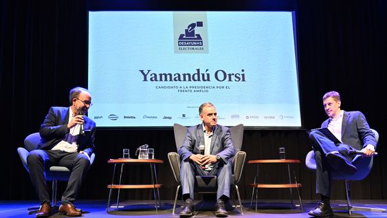 El candidato por el Frente Amplio Yamandú Orsi fue entrevistado por el director de Búsqueda Andrés Danza y por el periodista de Información nacional Santiago Sánchez
