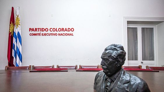 Sala del Comité Ejecutivo Nacional del Partido Colorado en Montevideo. Foto: Mauricio Zina / adhocFOTOS Sala del Comité Ejecutivo Nacional del Partido Colorado en Montevideo. Foto: Mauricio Zina / adhocFOTOS