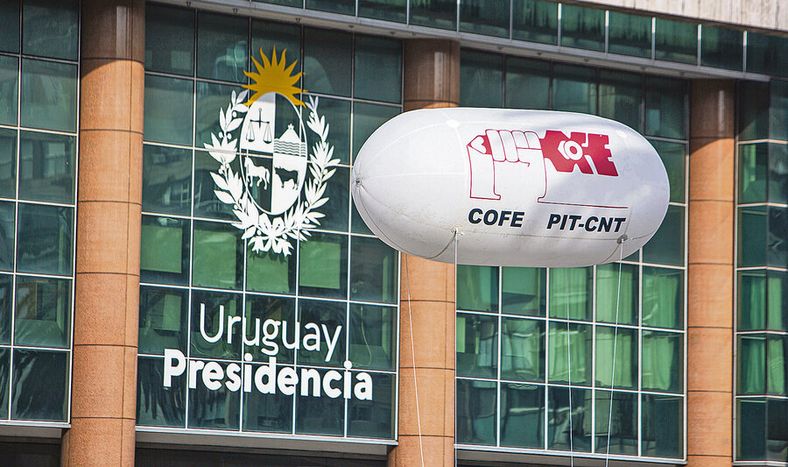 La reforma del servicio civil se negoció con COFE. Foto: Mauricio Zina / adhocFOTOS