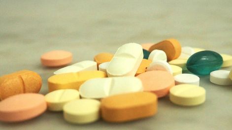 imagen de Países emprenden negociación conjunta para “imponerle el precio” de medicamentos caros a la industria farmacéutica y exigir bajarlos