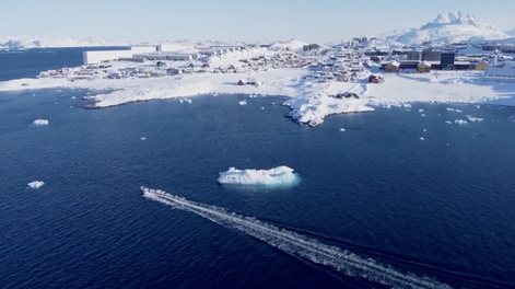 Trump insiste en adquirir Groenlandia tras reunión.