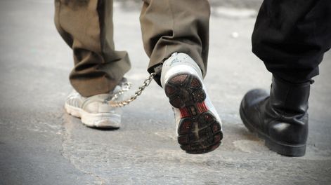 Un hombre arrestado por la Policía.&nbsp;
