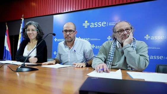 Directores de ASSE, desde la izquierda: Marcela Cuadrado, Álvaro Danza y Daniel Olesker Directores de ASSE, desde la izquierda: Marcela Cuadrado, Álvaro Danza y Daniel Olesker